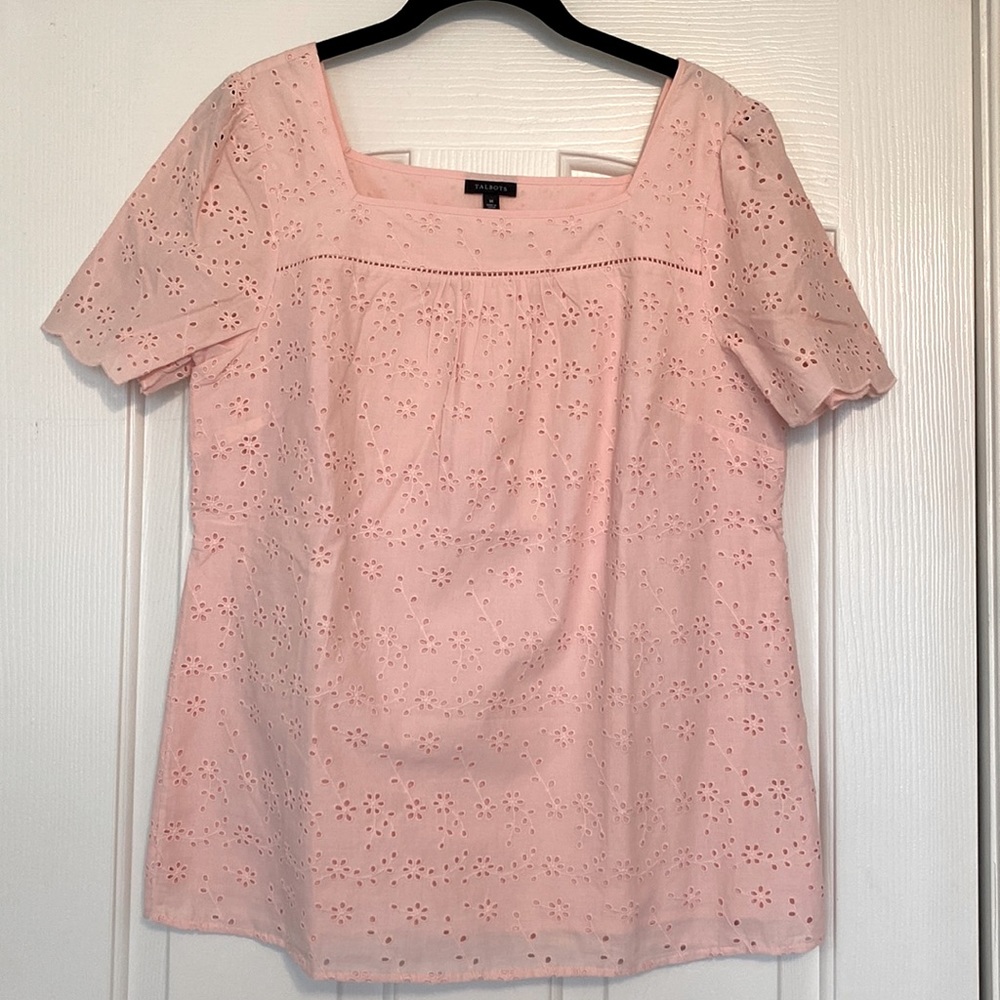 Talbots Pink eyelet top. SZ Medium. NEW, never worn, but no tags